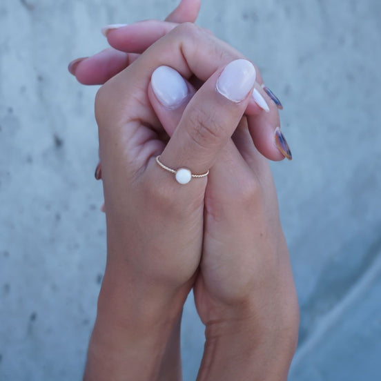 Twisted Pearl Ring
