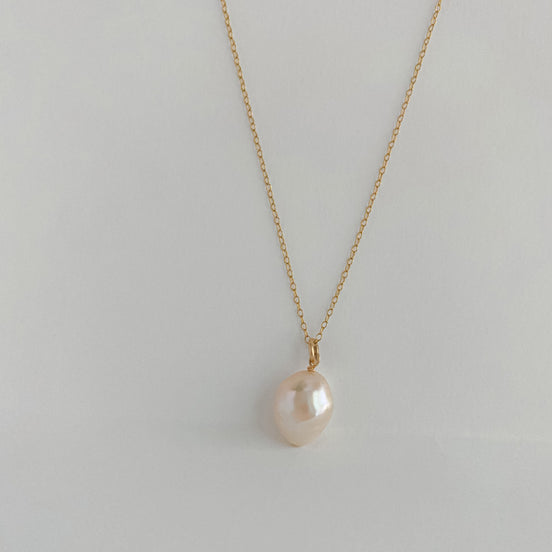 Medium Pearl Necklace