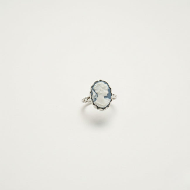 Blue& black cameos ring
